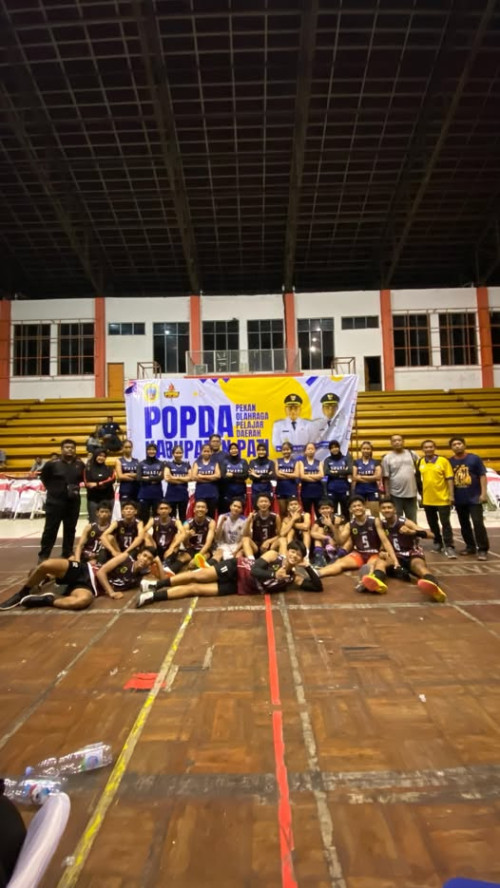 Tim putra putri SMAN 3 Pati Juara 1 lomba Volley Popda Tingkat Kab.Pati
